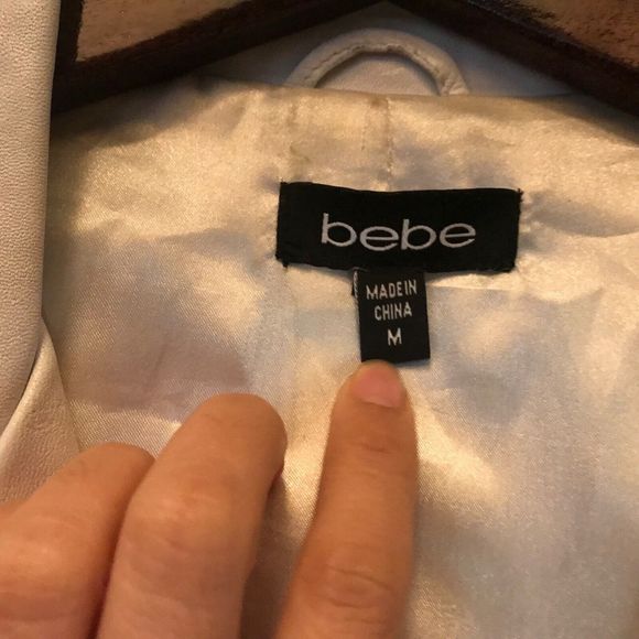 Bebe Ivory 100% genuine leather motor asymmetric jacket with ruched sleeves s - Picture 3 of 11